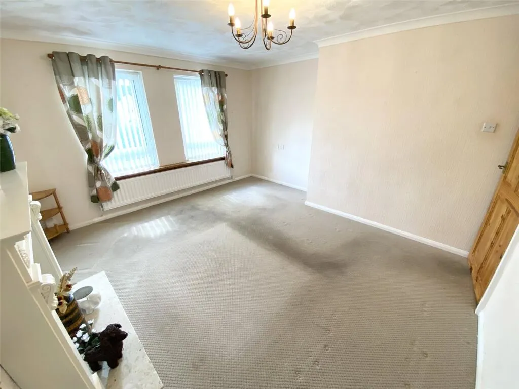 2 bed Ground Maisonette