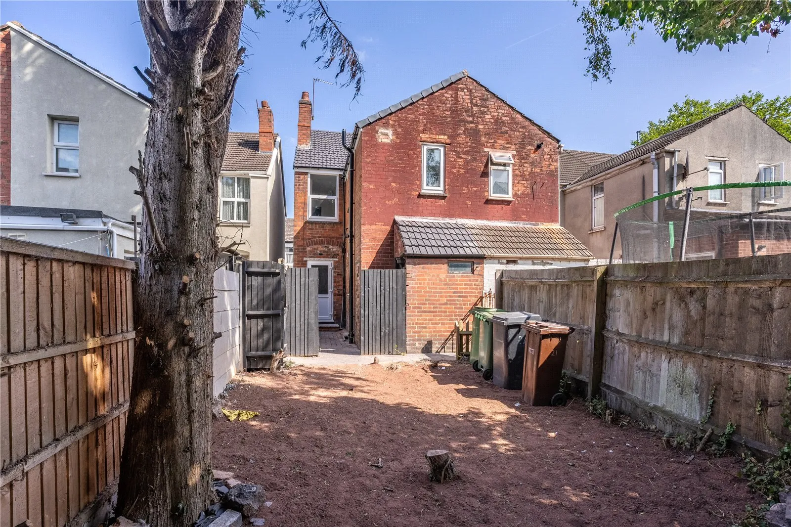3 bed Terraced