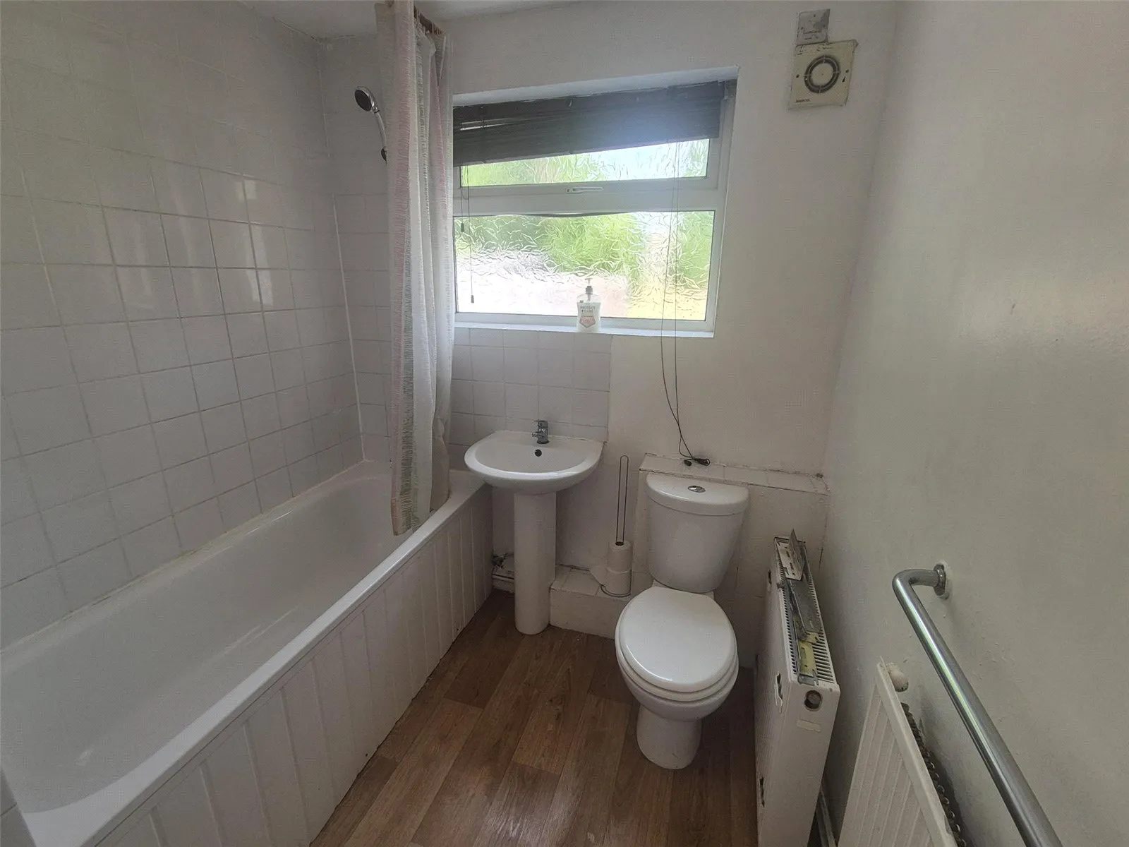 3 bed End of Terrace