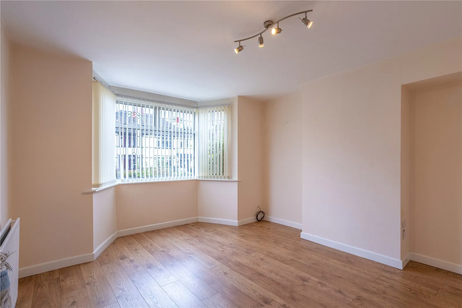 3 bed Semi-Detached