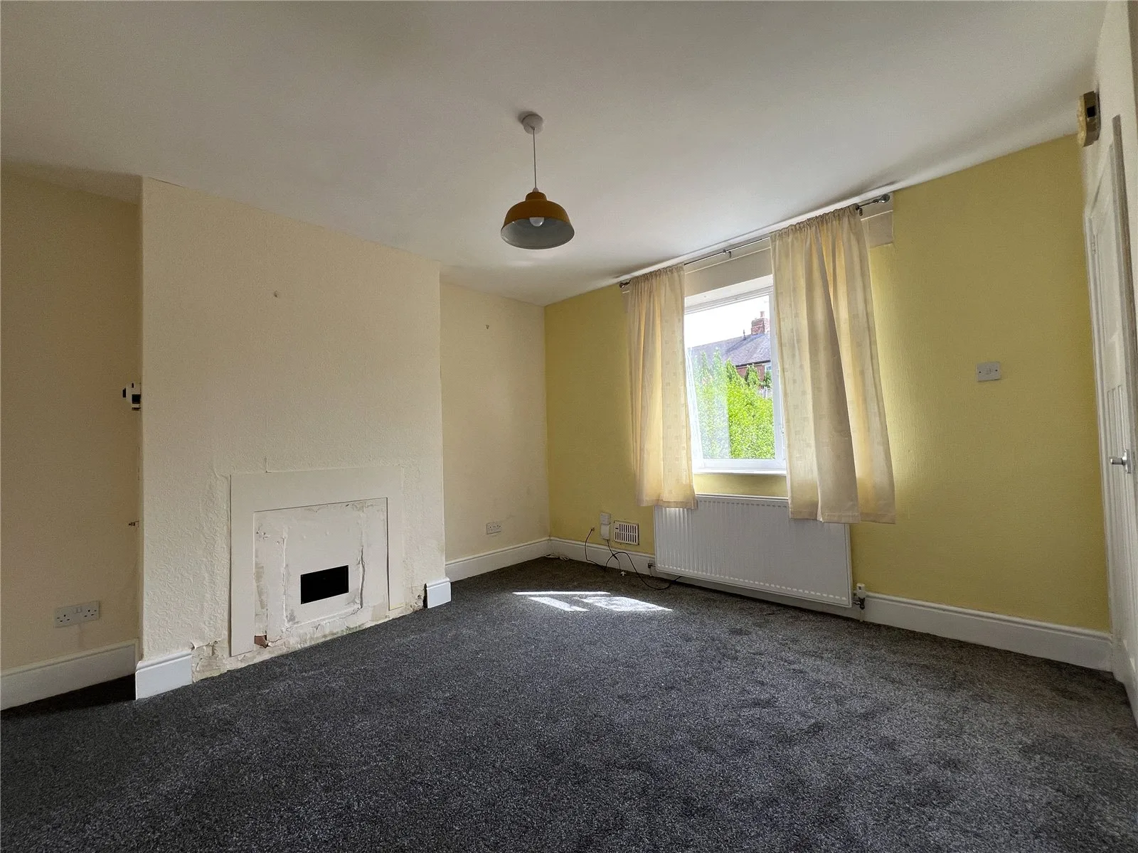 2 bed Semi-Detached