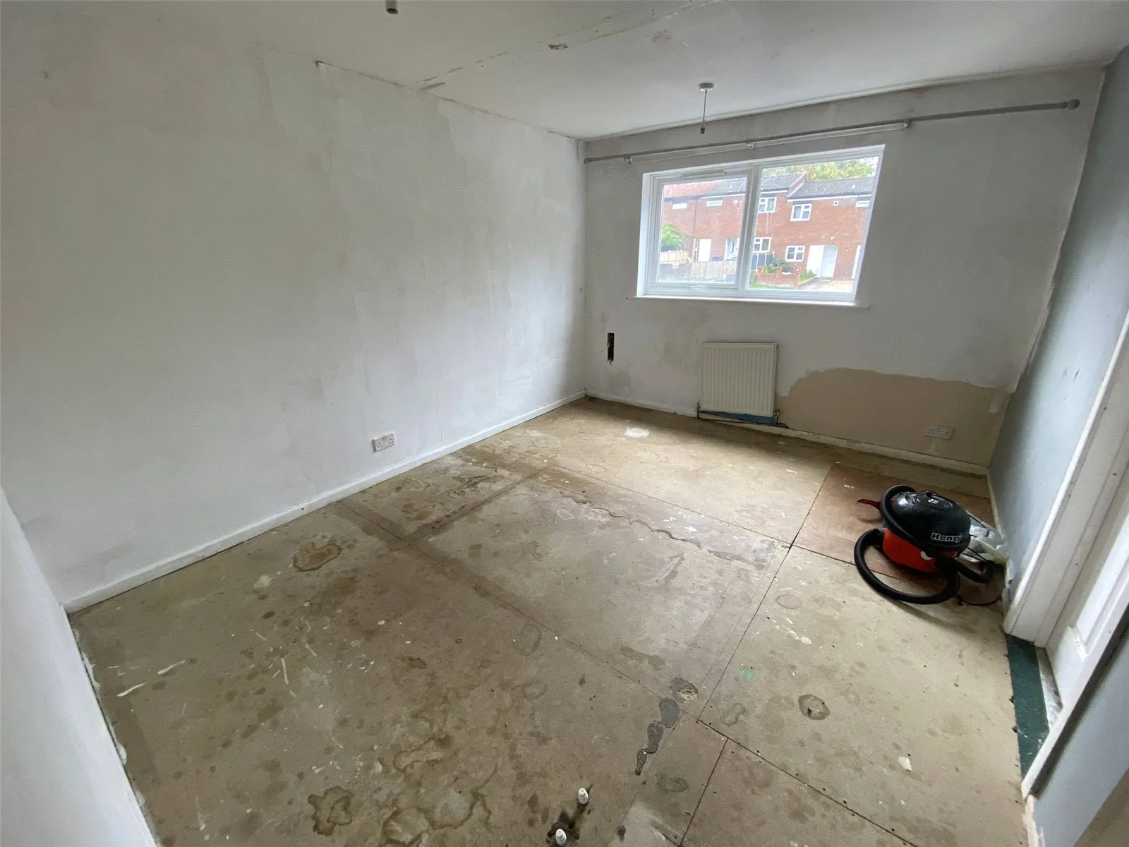 3 bed End of Terrace
