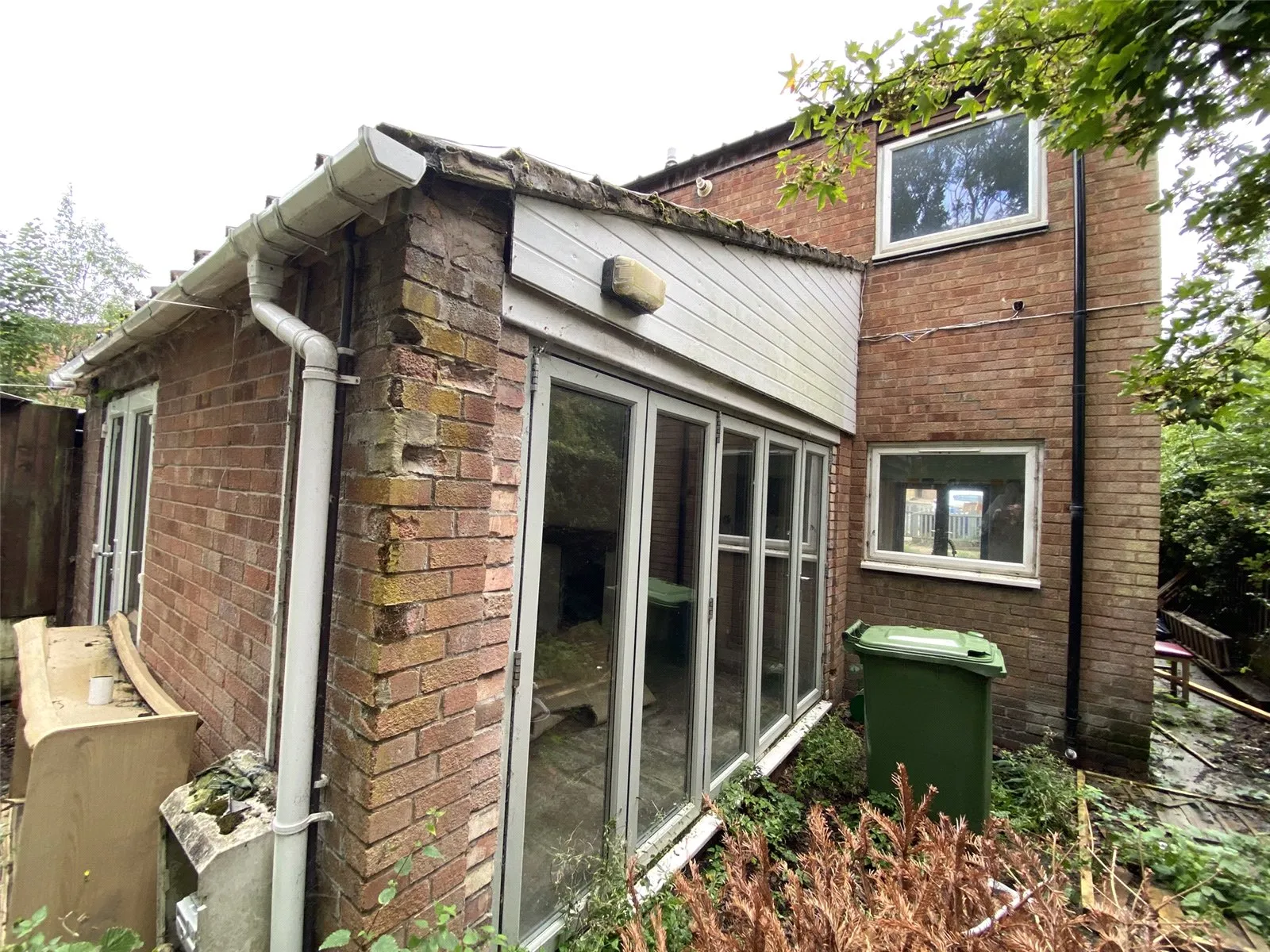 3 bed End of Terrace
