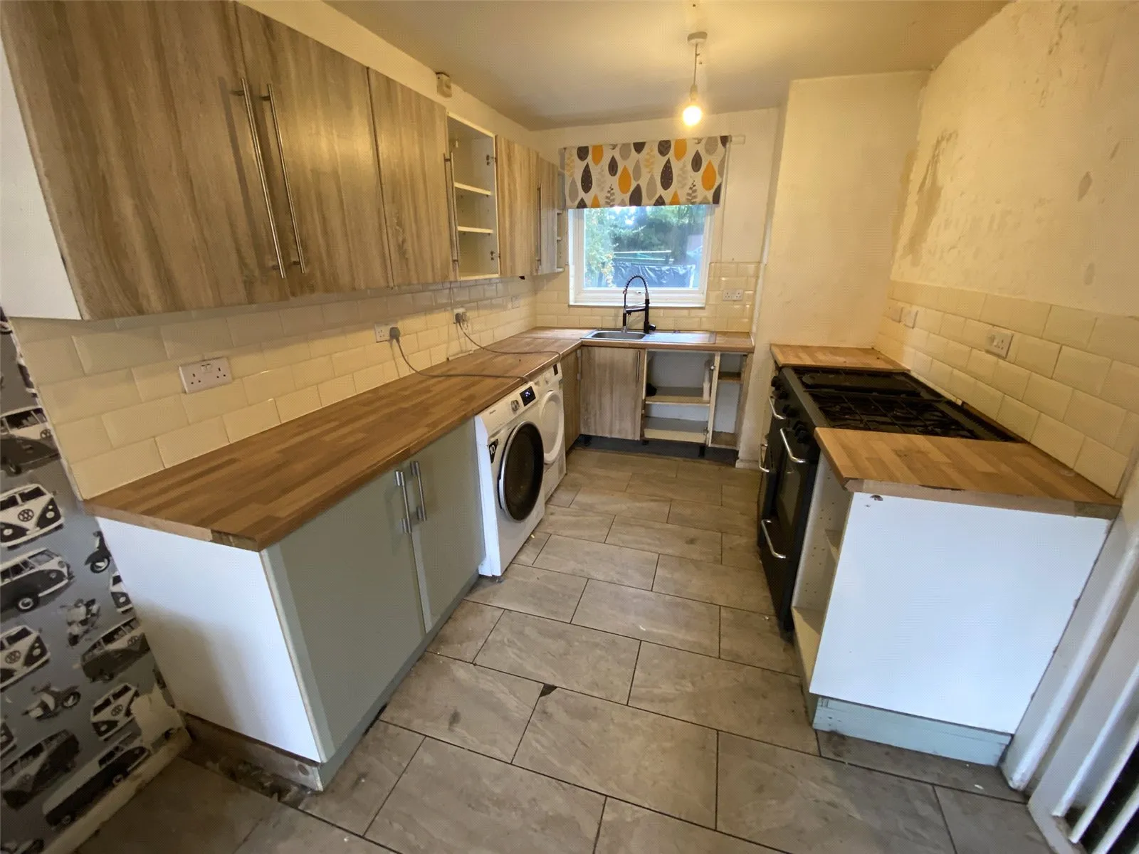 3 bed End of Terrace