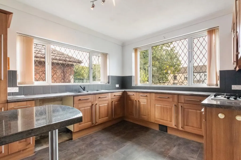 3 bed Detached Bungalow