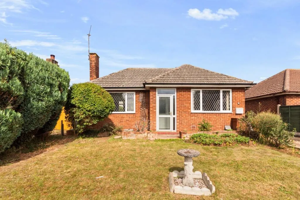 3 bed Detached Bungalow