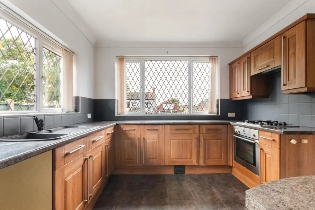 3 bed Detached Bungalow