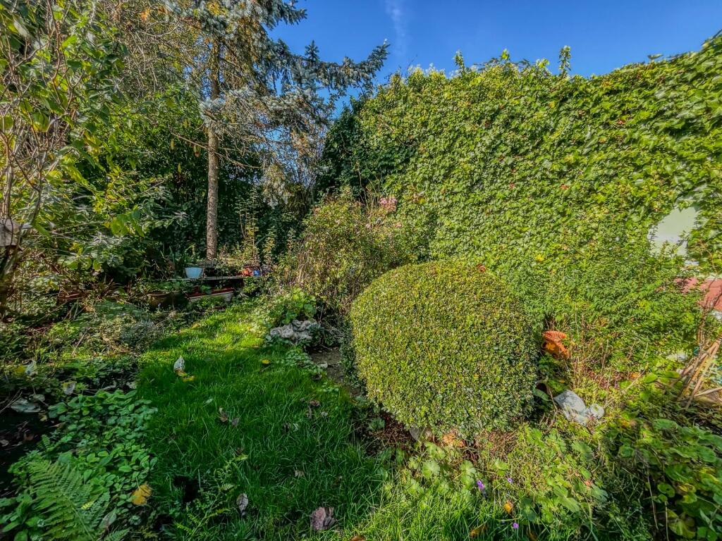 2 bed Terraced