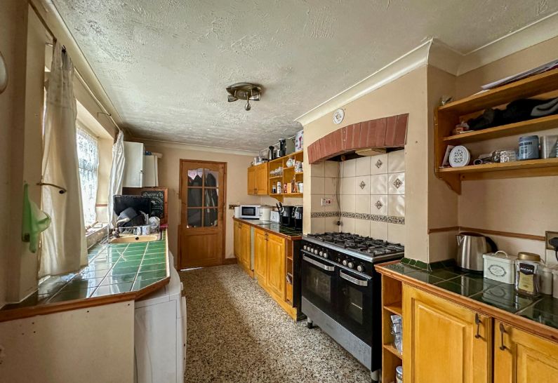 3 bed Terraced