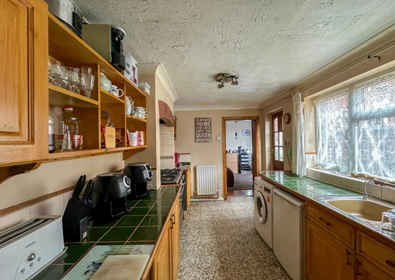 3 bed Terraced