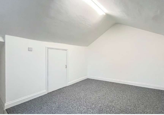2 bed End of Terrace