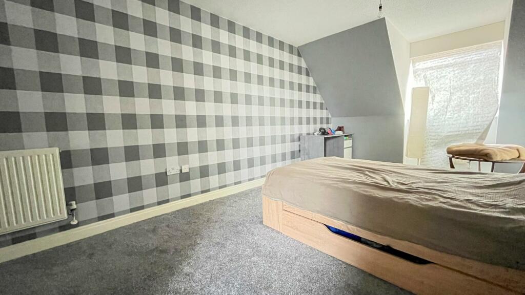 3 bed Town House