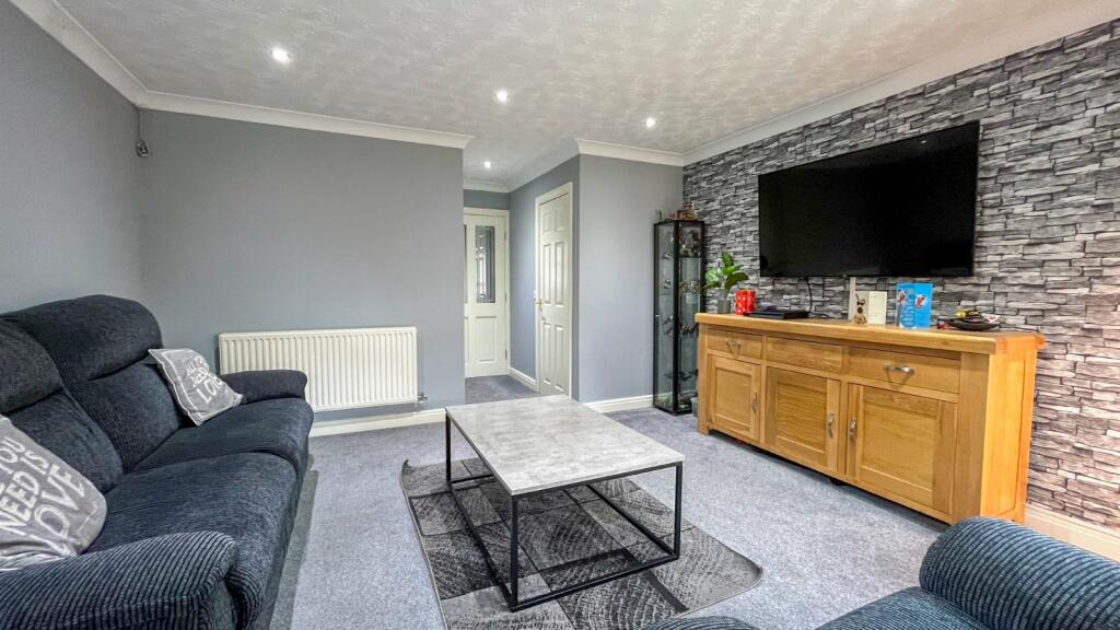 3 bed Town House