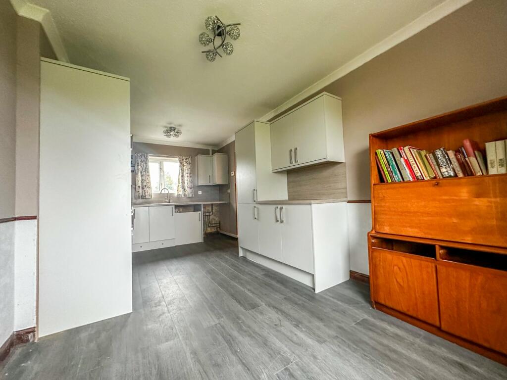 3 bed Semi-Detached