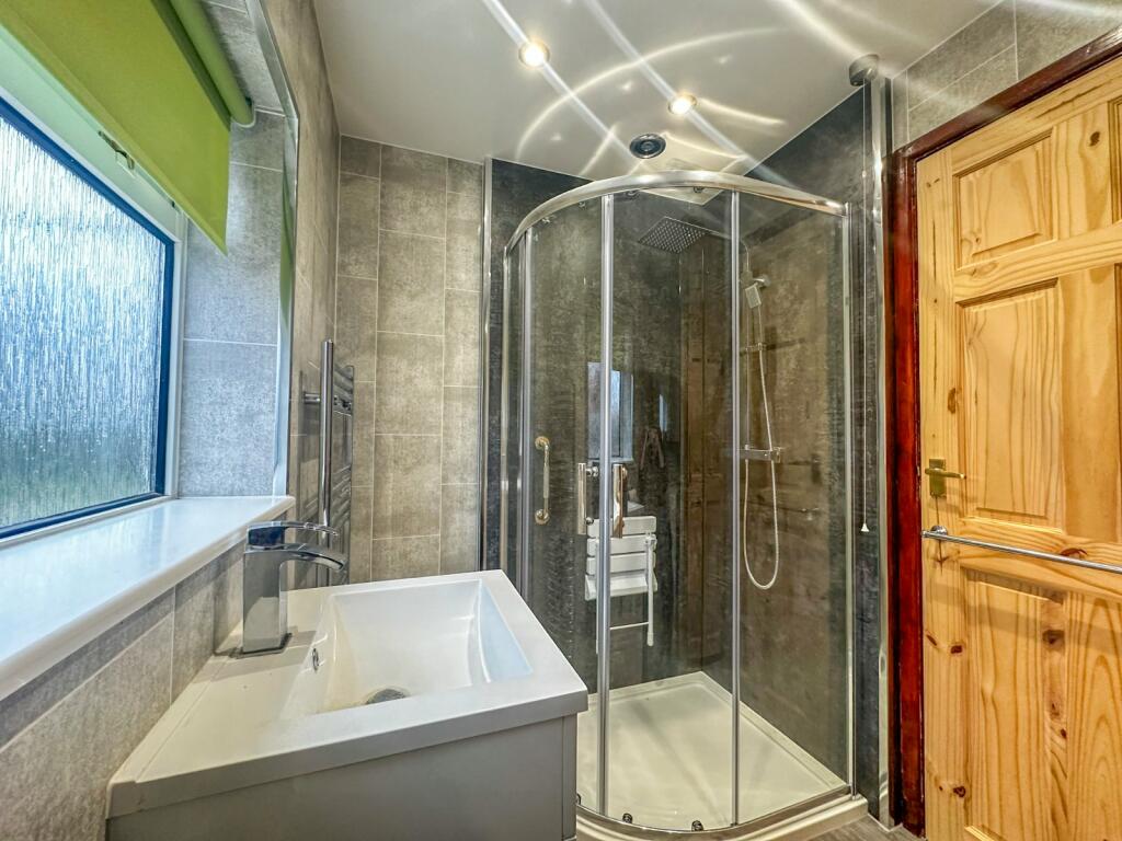 3 bed Semi-Detached