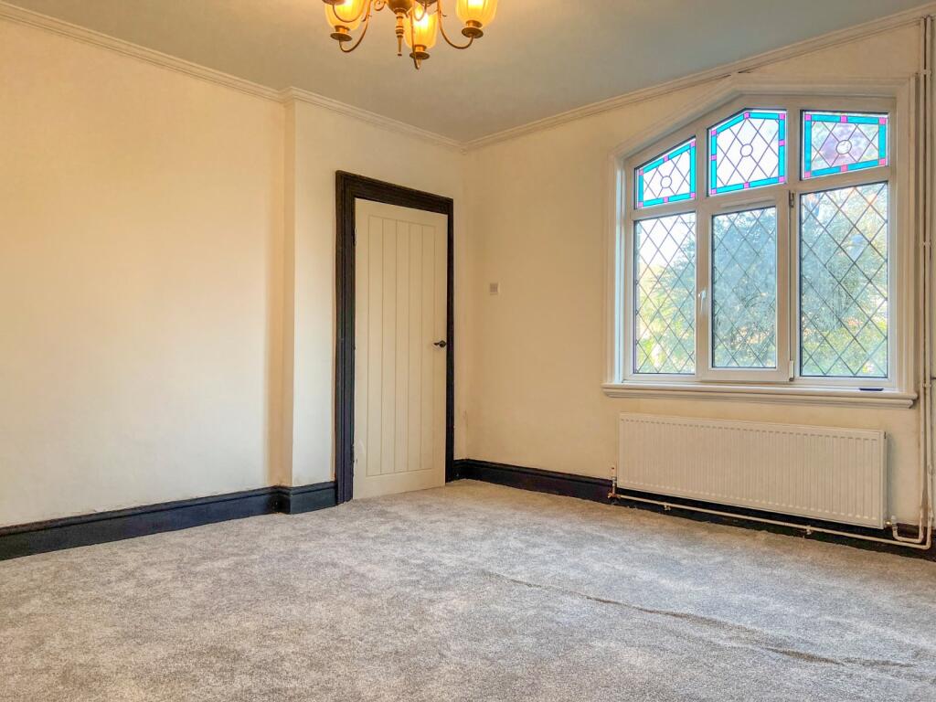 3 bed End of Terrace