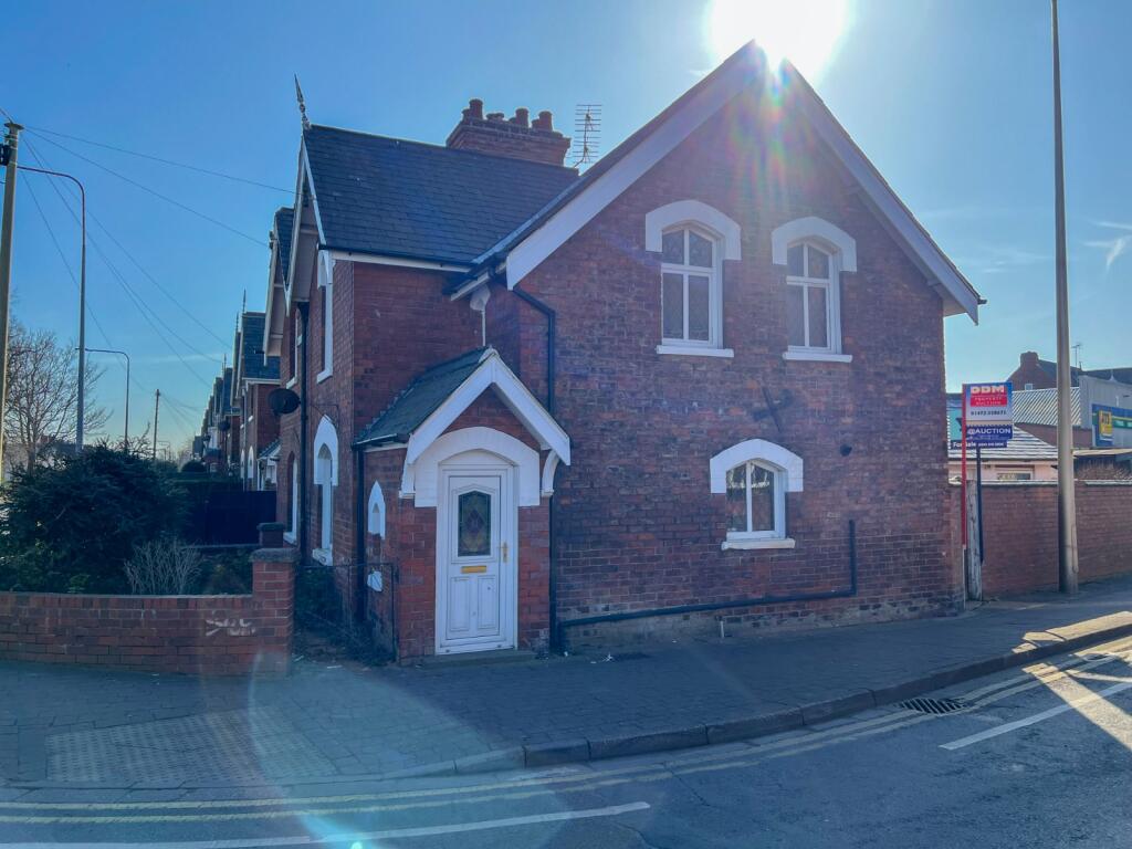 3 bed End of Terrace