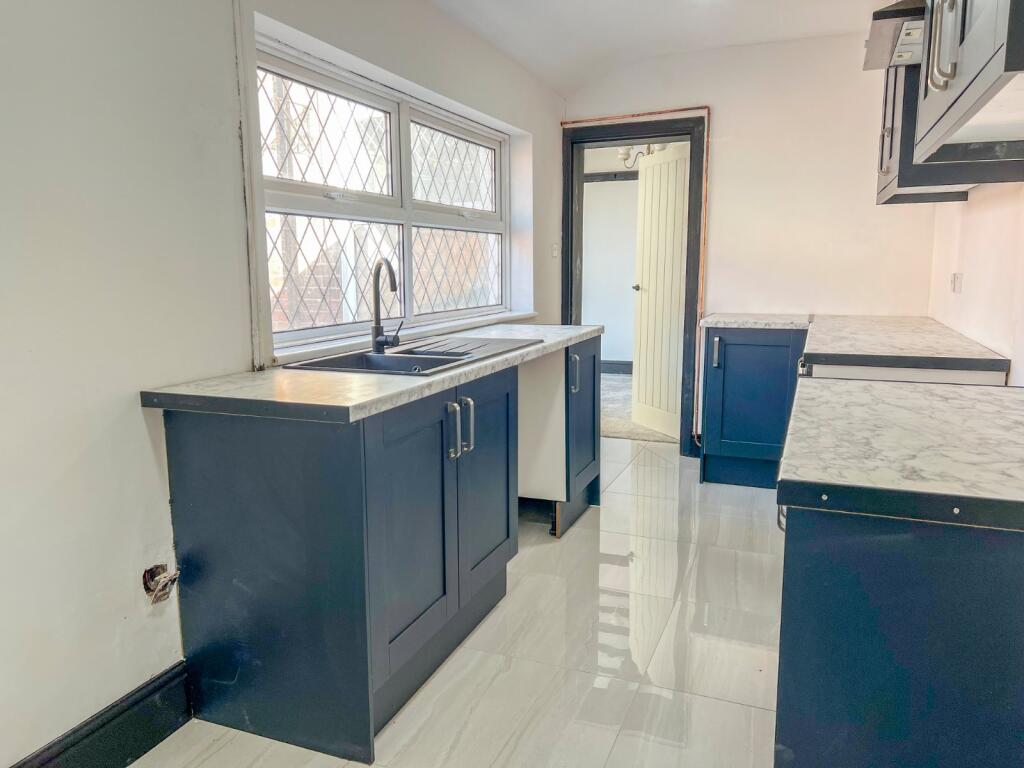 3 bed End of Terrace