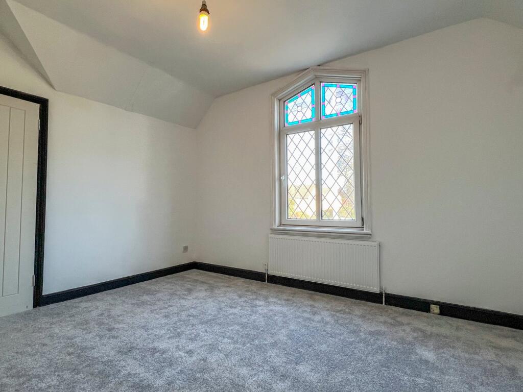 3 bed End of Terrace