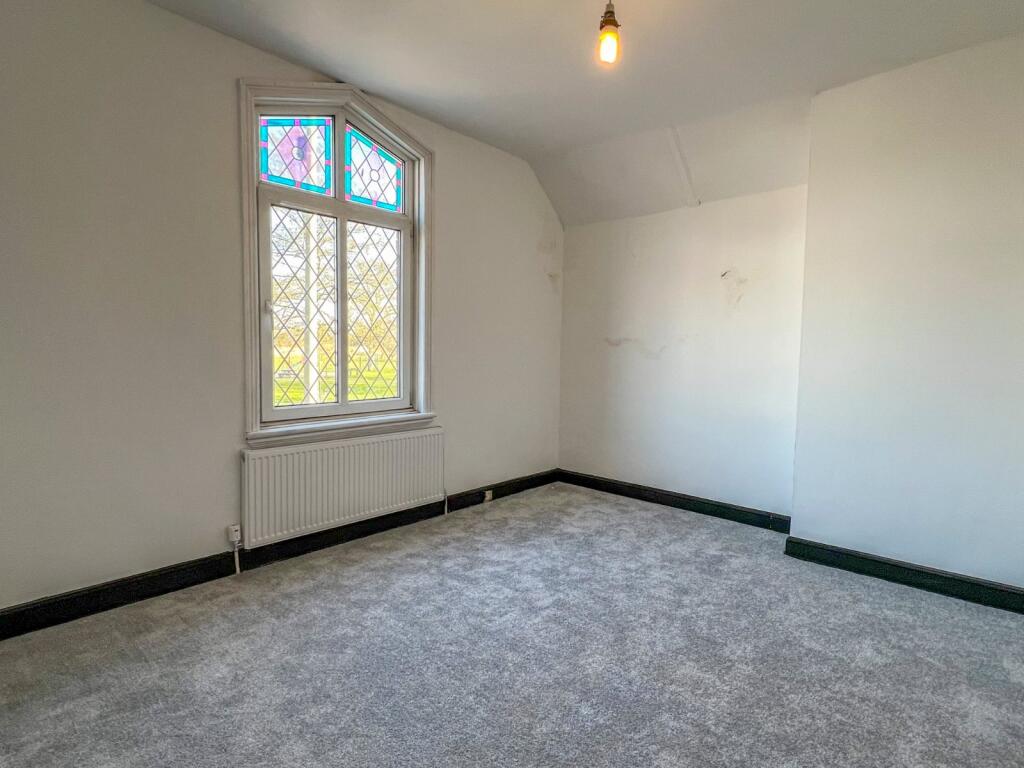 3 bed End of Terrace