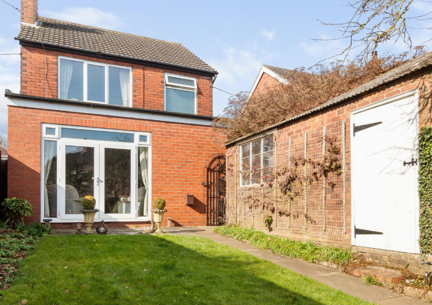 3 bed Semi-Detached
