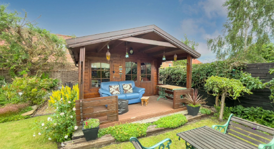 4 bed Character Property