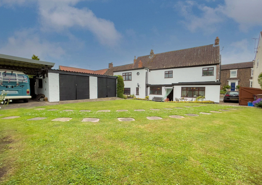 4 bed Character Property
