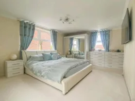 2 bed Bungalow