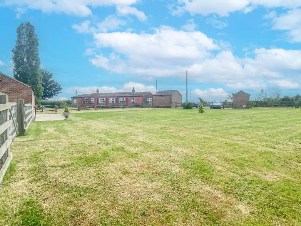 2 bed Bungalow