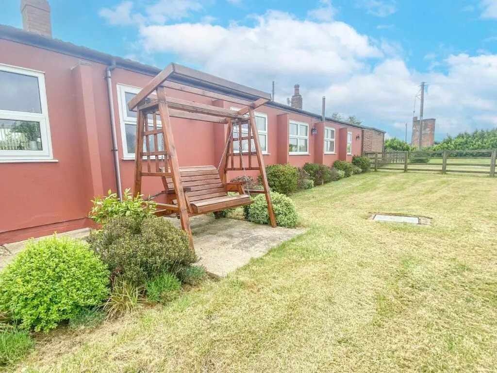 2 bed Bungalow