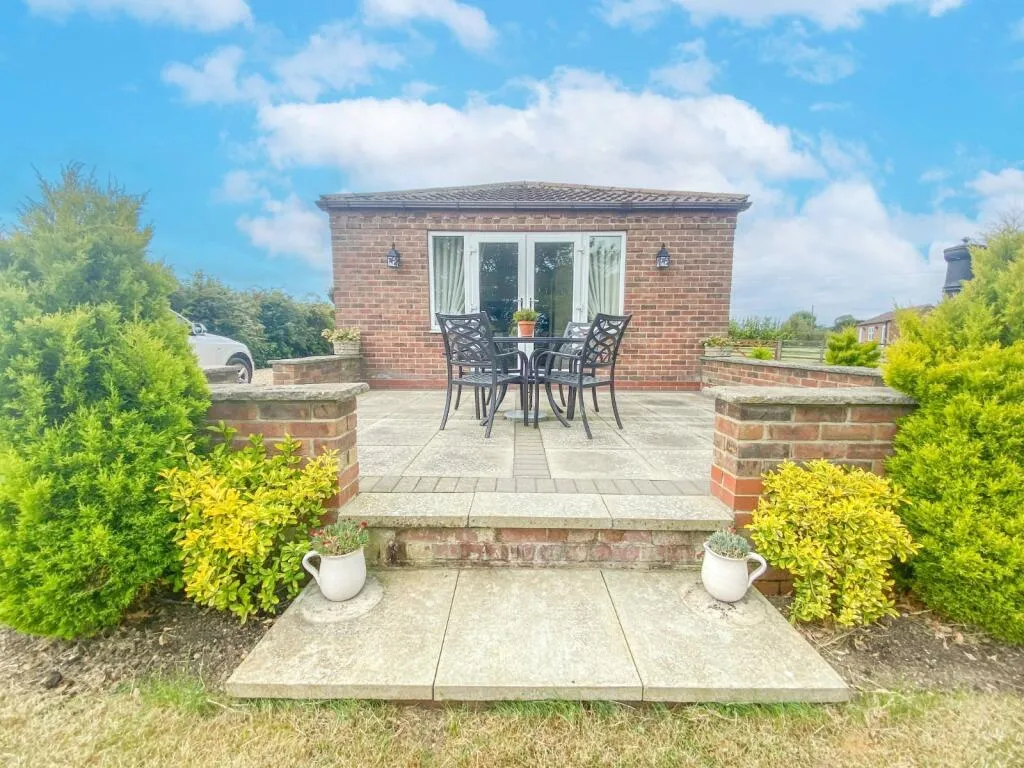2 bed Bungalow