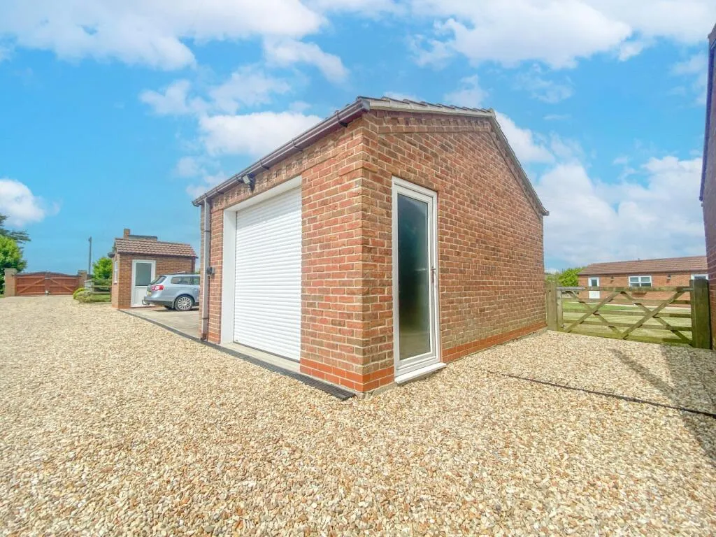2 bed Bungalow