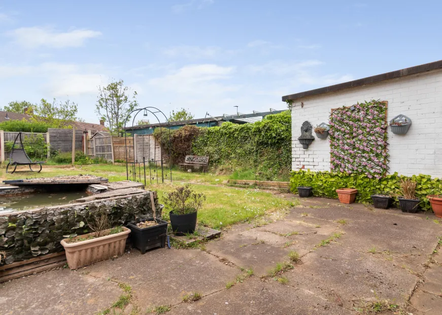 3 bed End of Terrace