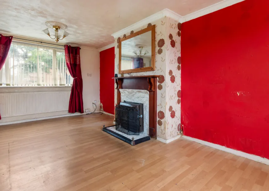 3 bed End of Terrace