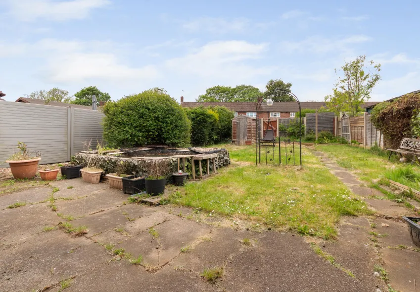 3 bed End of Terrace