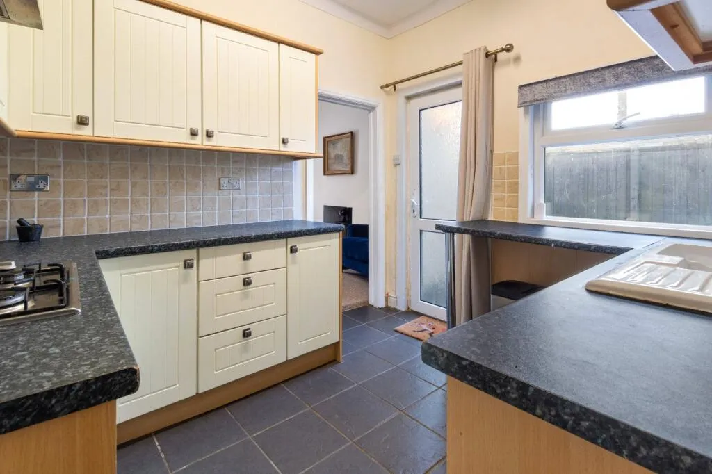 2 bed Detached