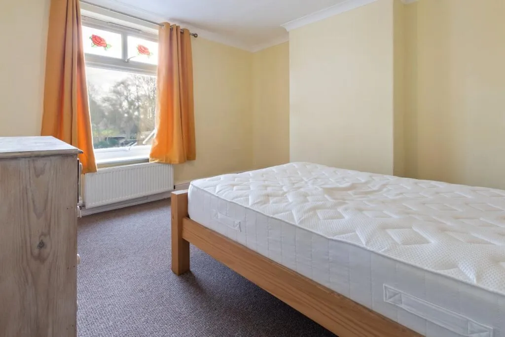 2 bed Detached
