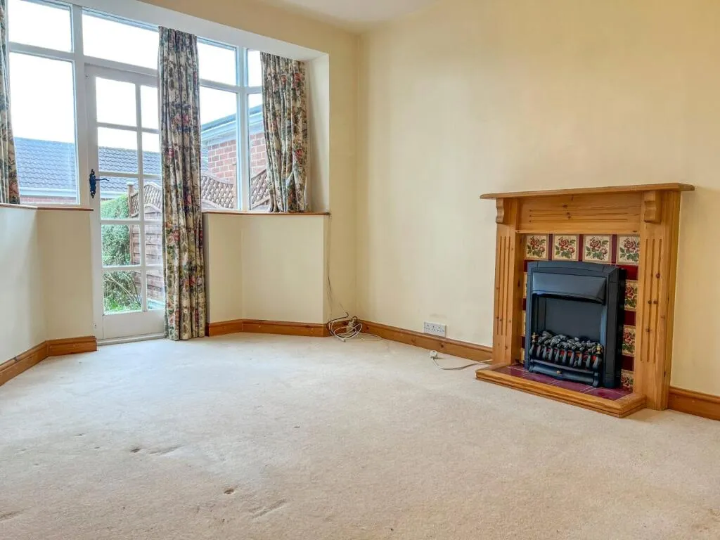 3 bed Semi-Detached