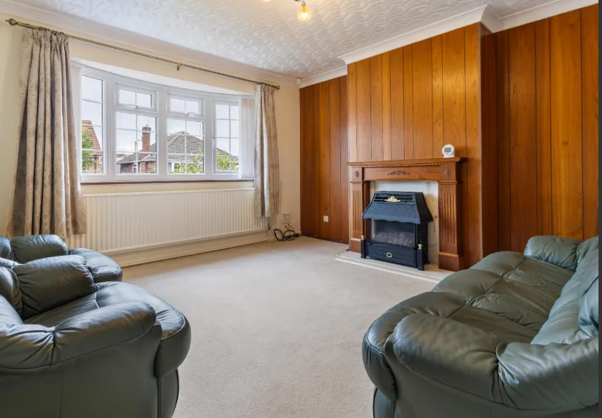 3 bed Semi-Detached Bungalow