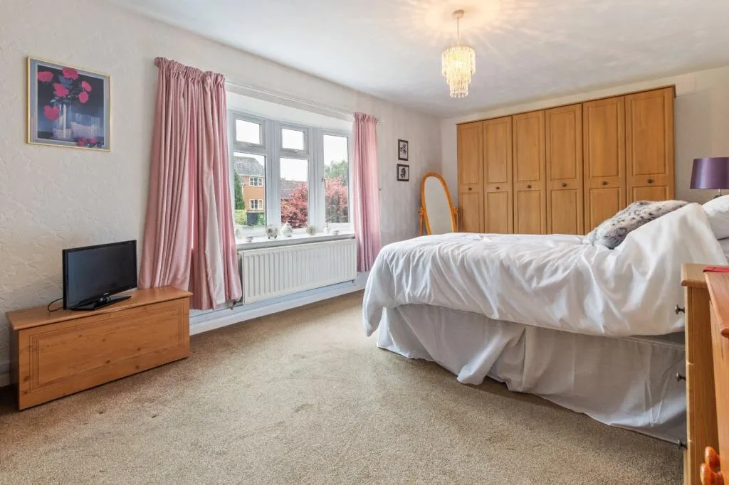 3 bed Detached Bungalow
