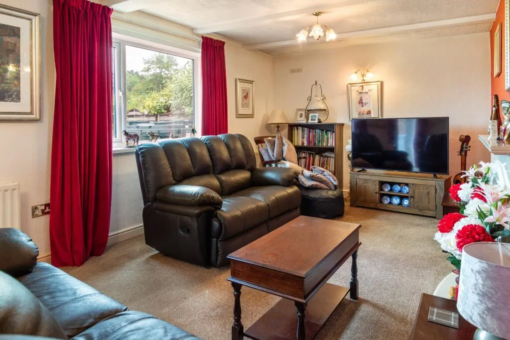 3 bed Detached Bungalow