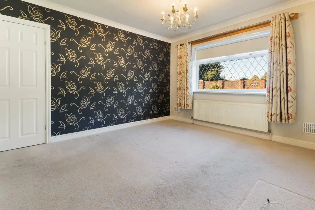 2 bed Detached Bungalow