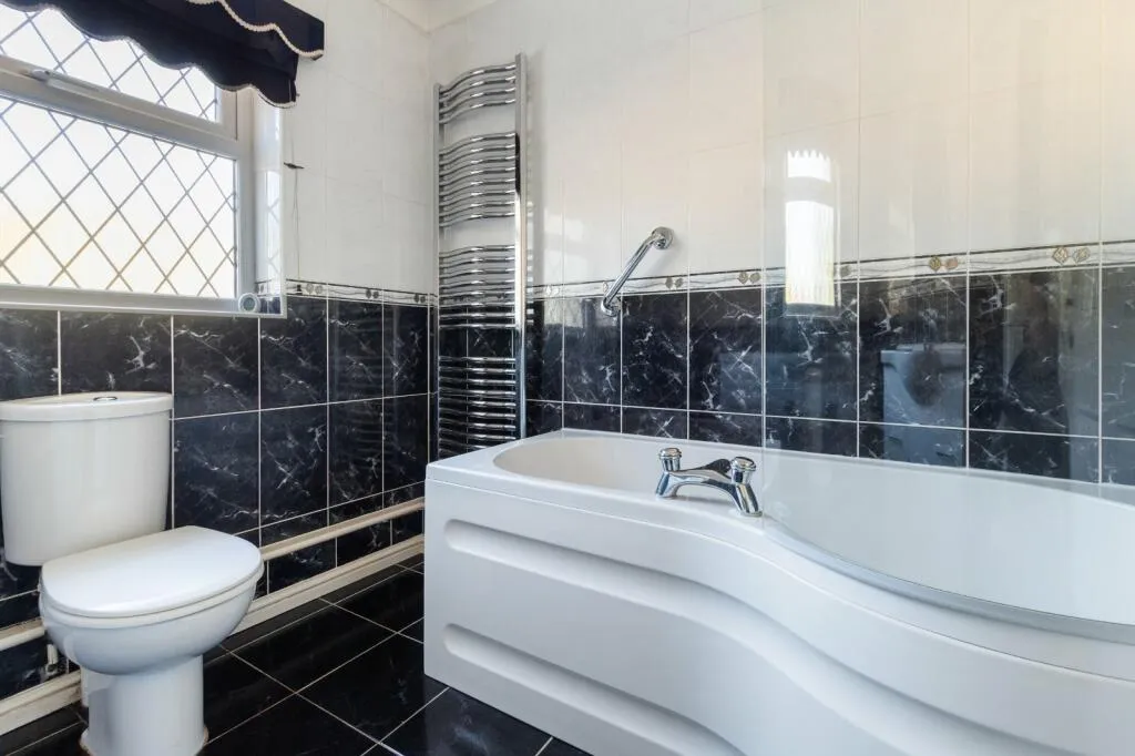 2 bed Detached Bungalow