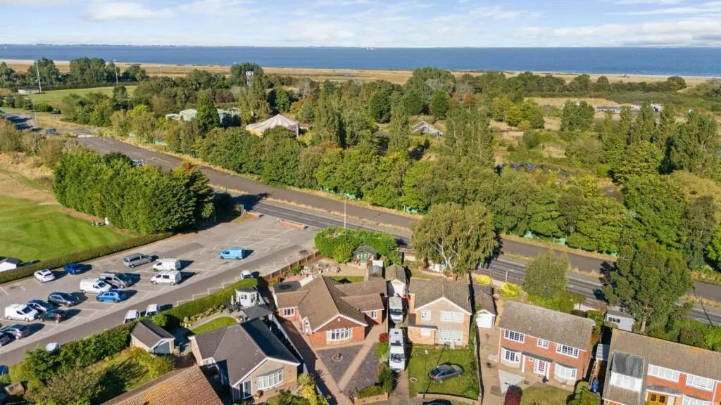 2 bed Detached Bungalow