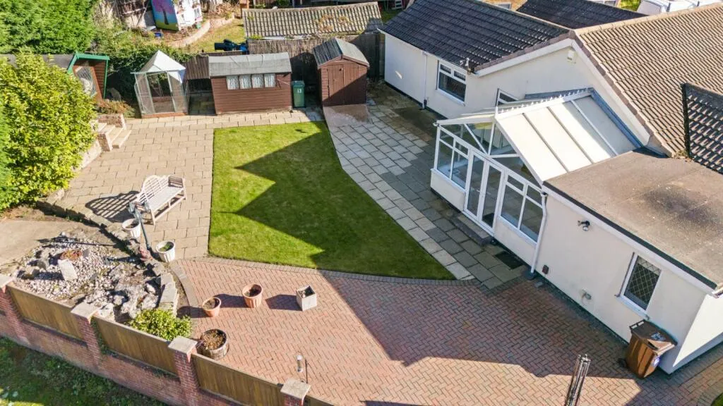 2 bed Detached Bungalow