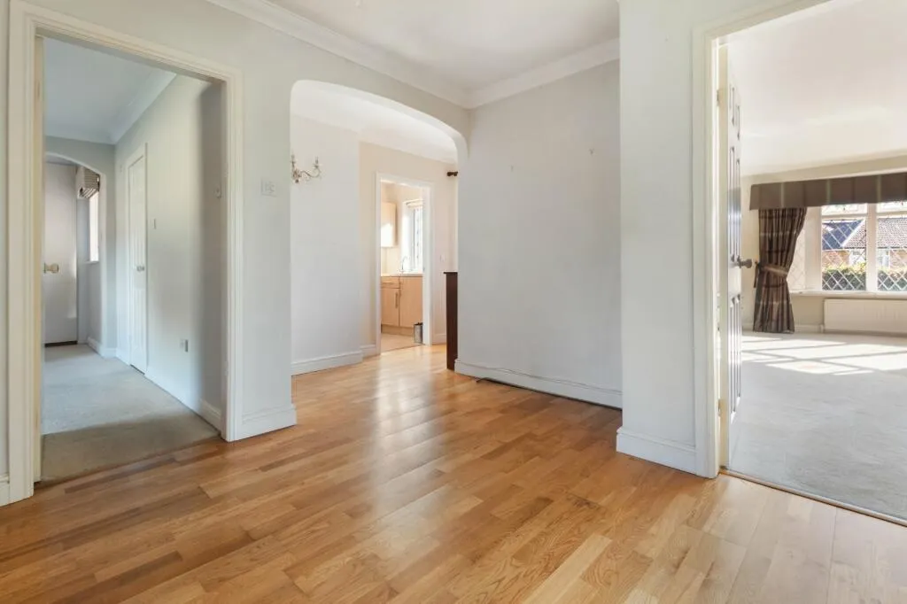 2 bed Detached Bungalow