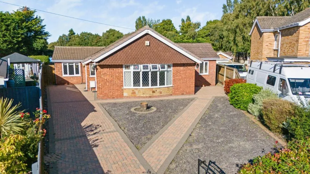 2 bed Detached Bungalow