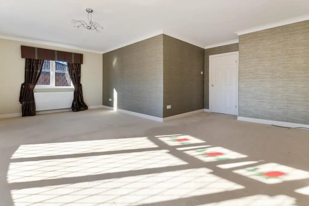 2 bed Detached Bungalow