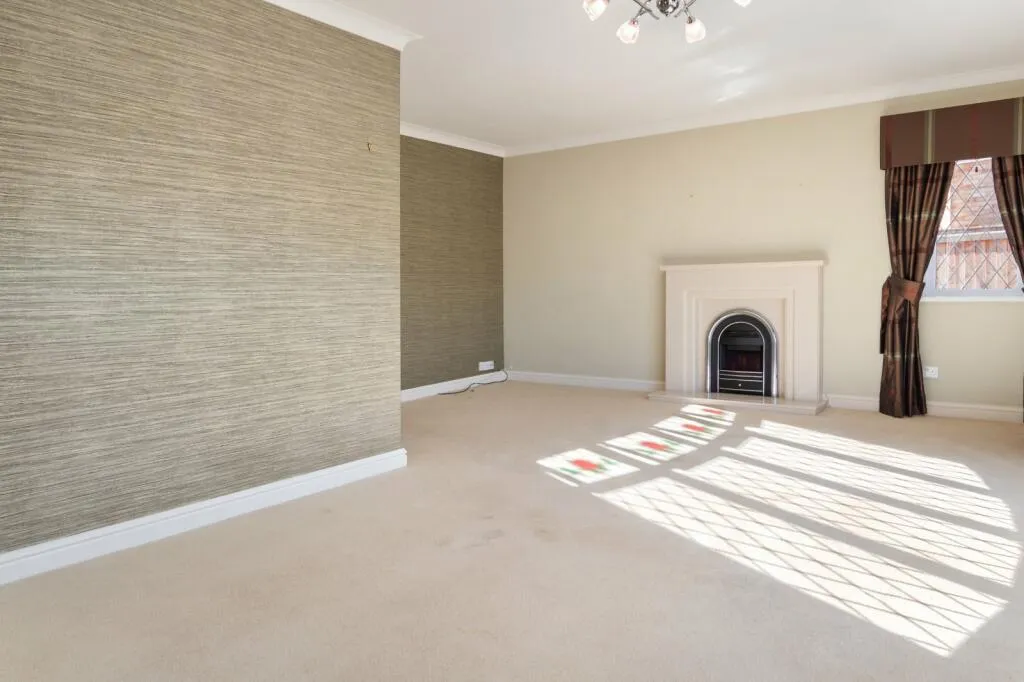 2 bed Detached Bungalow