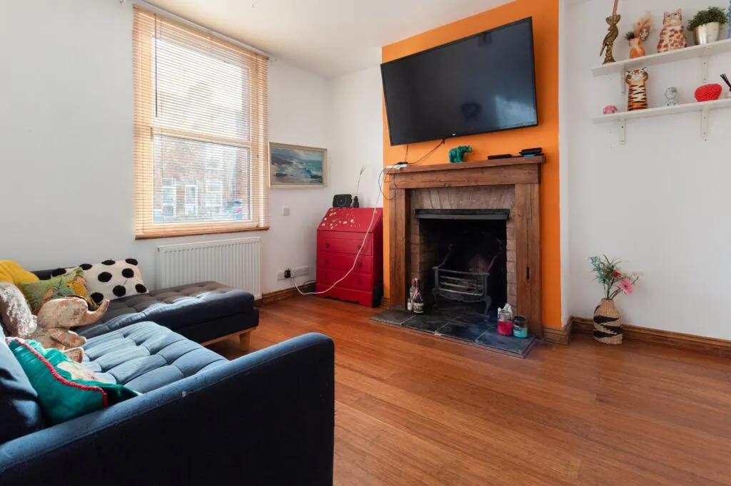 3 bed Terraced